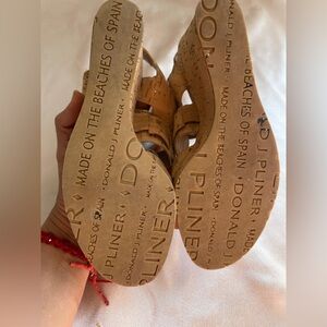 Donal J pliner wedge sandal size 5.5 M.